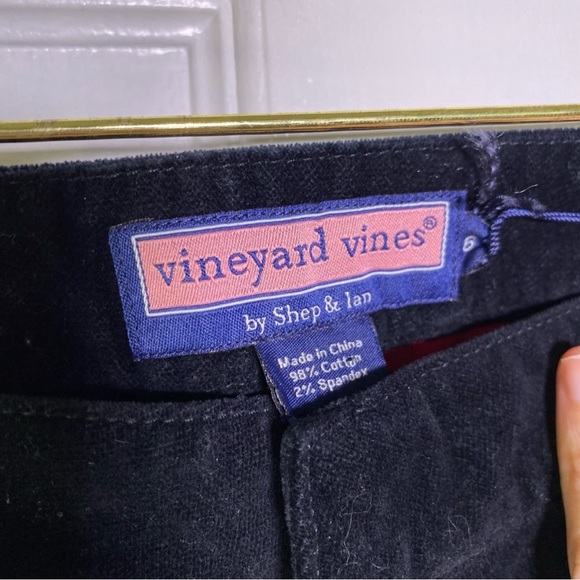 NWT black velvet cropped Vineyard Vines pants - Picture 6 of 8